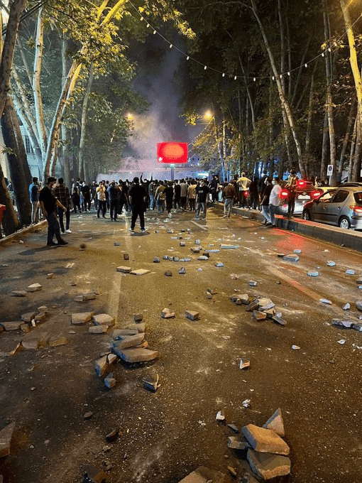 Videos Estallan Nuevas Protestas En Ir N Van Al Menos Muertos La