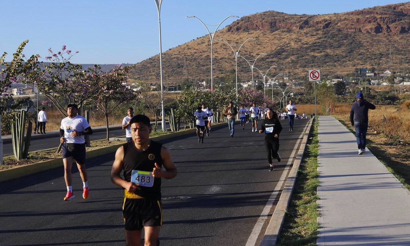 Se realizó con éxito segunda Carrera con Causa en San Juan del Río - La ...