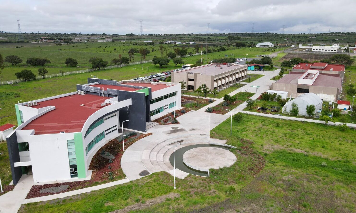 Abre Tecnológica de Corregidora licenciatura en negocios y ...